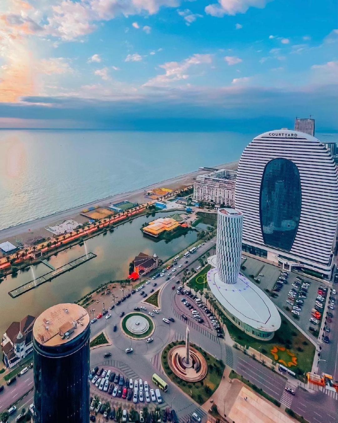 Orbi City Batumi Star Aparthotel Exterior photo